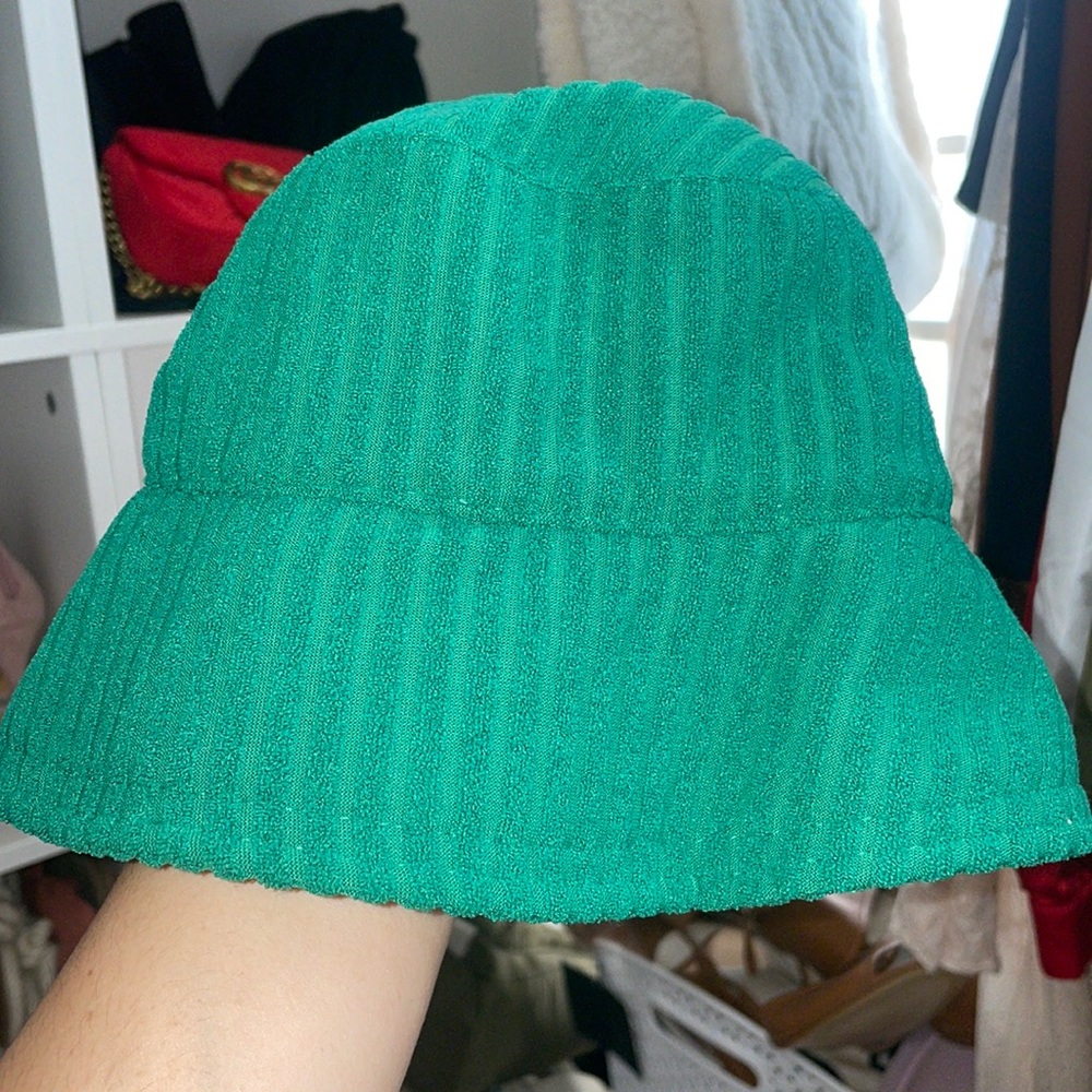 Green bucket hat